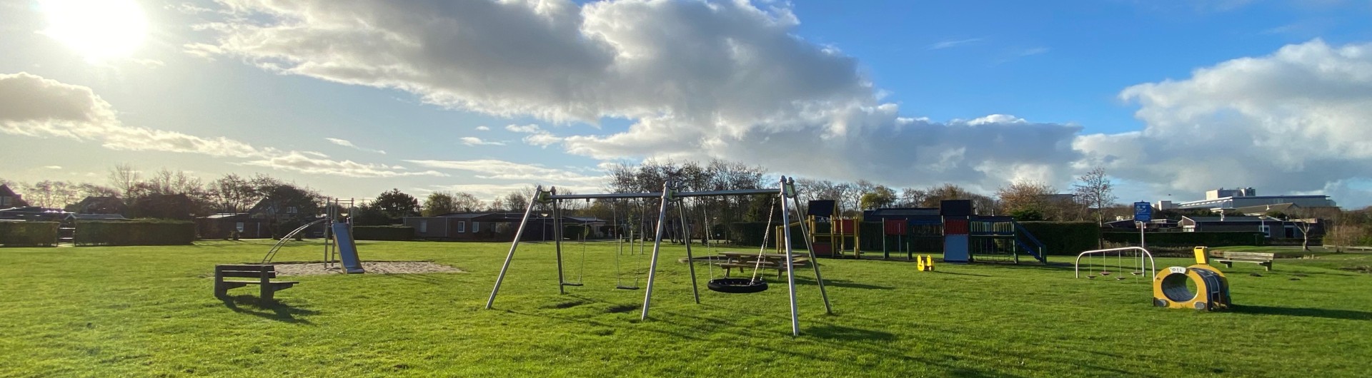 verhuurburo-callantsoog-spielplatz-de-blenck-bungalow